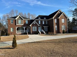 500 Overlake Dr, Raeford, NC 28376