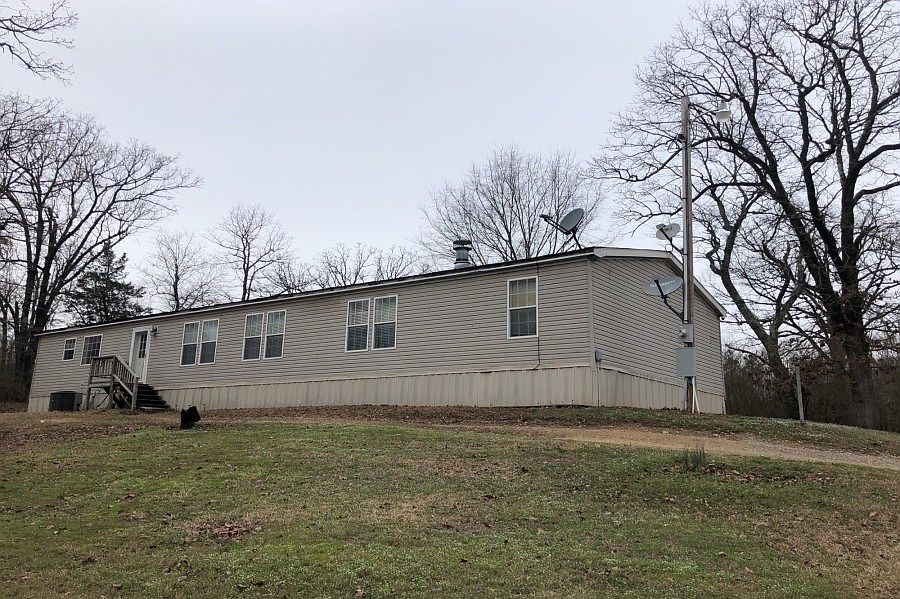 2nd image of 38 Johnny Jones Rd