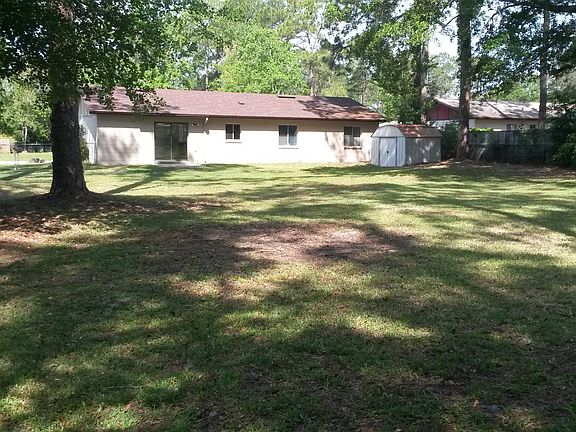 4th image of 303 Pearwood Cir E