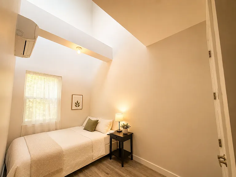 586 Marcy Ave #4L — Photo 8