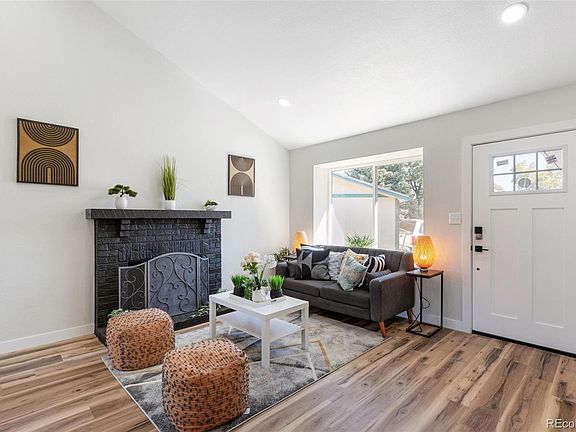 3rd image of 7911 Clarkson Court