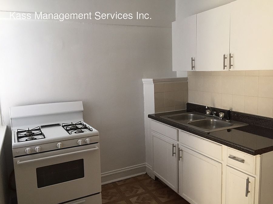 1st image of 6319 S California Ave APT 3