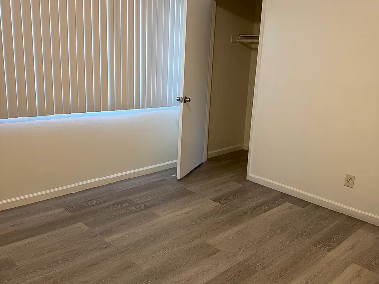1218 Dana Dr #D — Photo 7