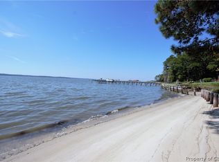 Bray Rd, Hayes, VA 23072