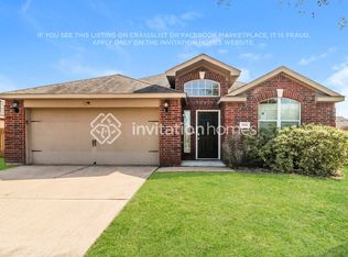 2114 Golden Topaz Dr, Rosharon, TX 77583