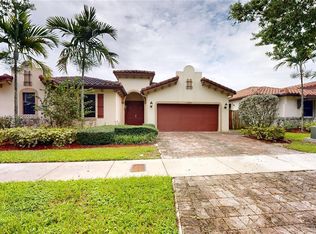 15460 SW 176th Ln, Miami, FL 33187