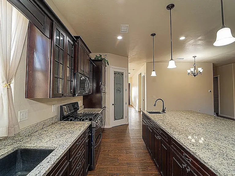 820 Serrano Pointe St NW — Photo 5