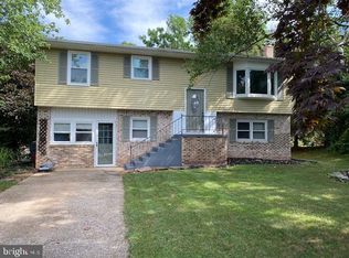 411 Jennifer Dr, New Cumberland, PA 17070
