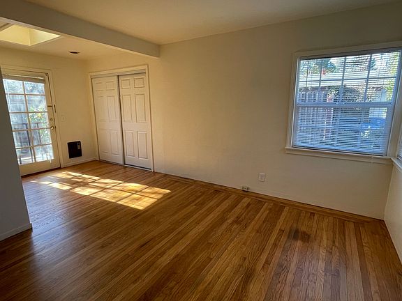 5th image of 3420 Orinda St #381