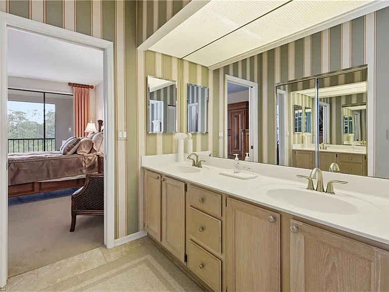 27038 Oakwood Lake Dr — Photo 27