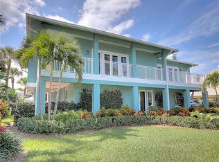 21 Island Rd, Sewalls Pt, FL 34996