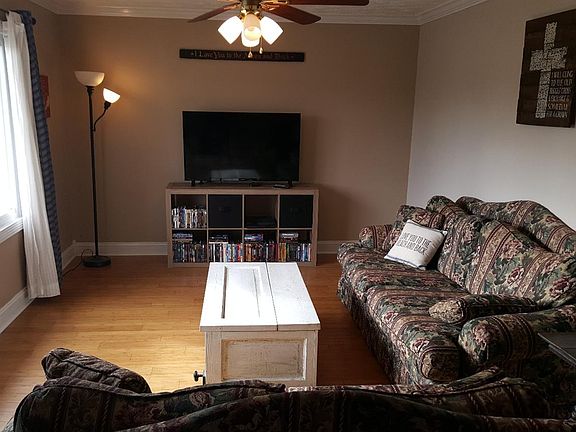 3rd image of 120 Lynnwood Dr