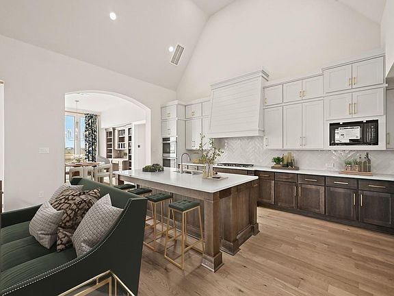 4th image of this home