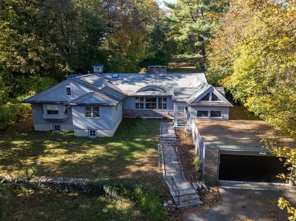 589 Brush Hill Rd, Milton, MA 02186