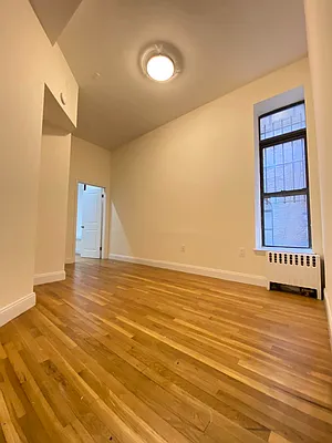 Rented by Bond New York | media 11