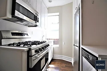 Rented by Bond New York