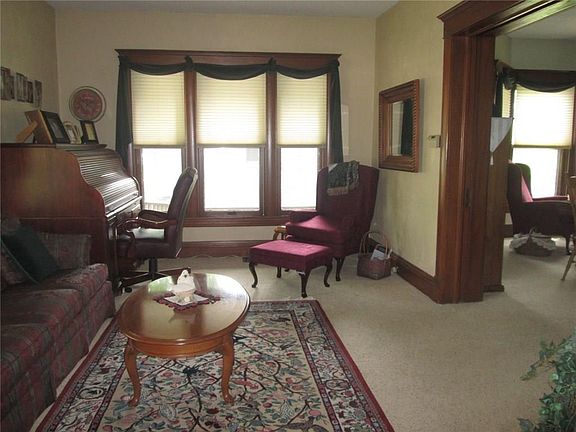 5th image of 1815 Story St
