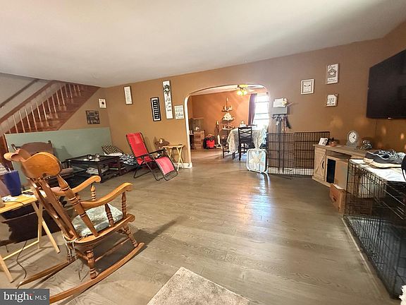 4th image of 100 S Diamond St