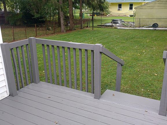 3rd image of 93 Pleasant Ave