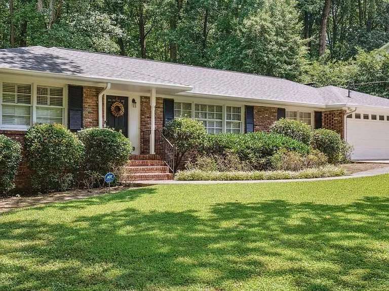 4379 Tree Haven Dr NE — Photo 25