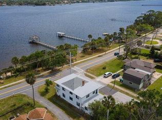 1502 Riverside Dr, Holly Hill, FL 32117