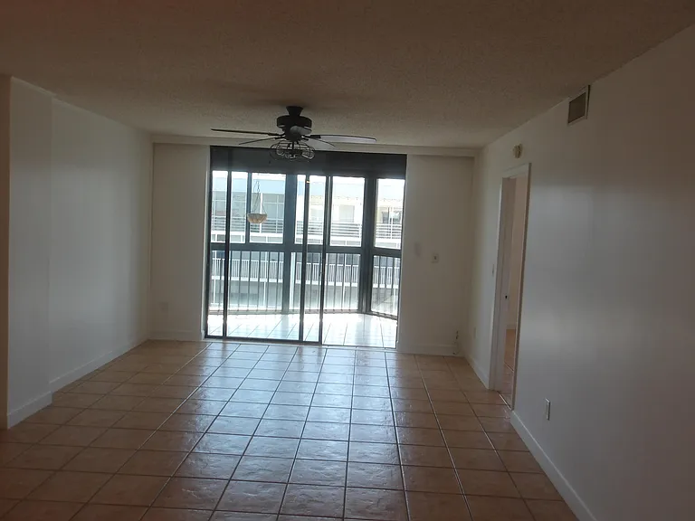 896 N Federal Hwy #431 — Photo 8