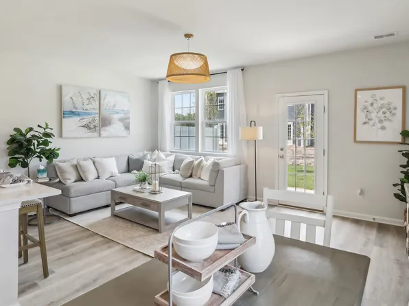 262 Hermosa Dr, Egg Harbor Township, NJ 08234