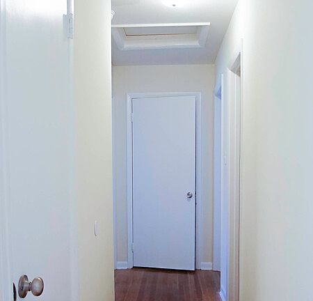 2nd image of 1024 Kinney St #1024KINNEY