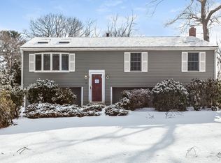 46 Crabtree Ln, Abington, MA 02351