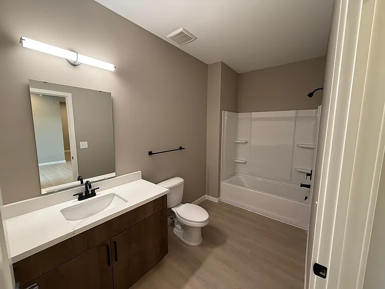 4UP Luxury Apartments — Photo 17