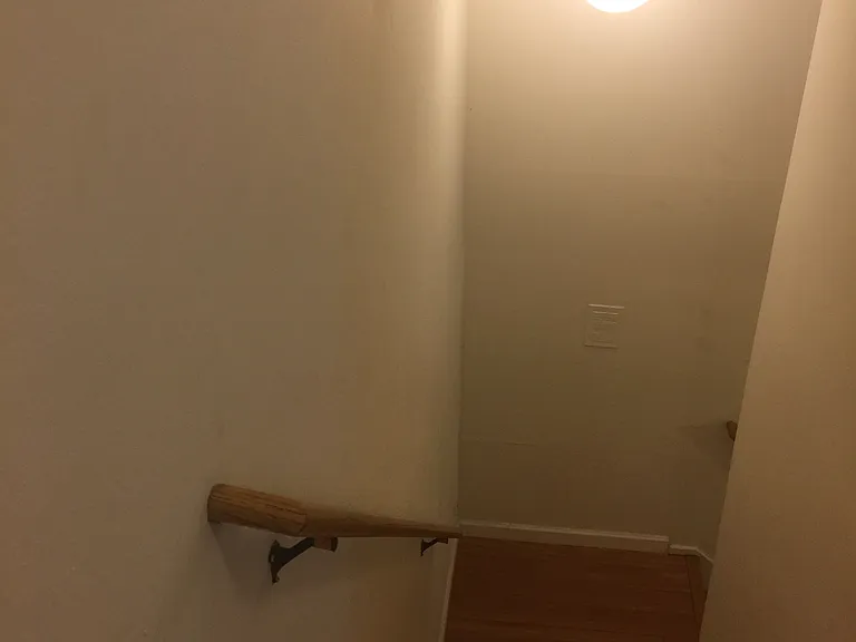 4861 Mintwood Ct — Photo 2