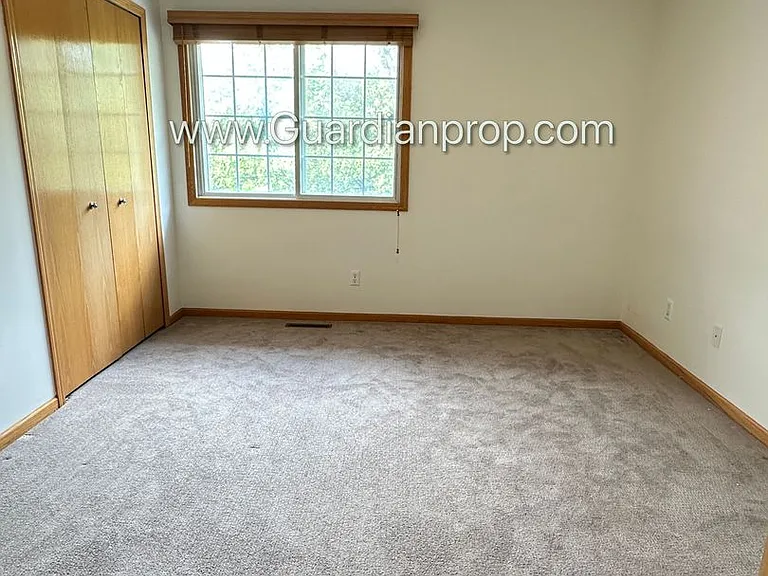 17818 Cobblestone Way — Photo 14