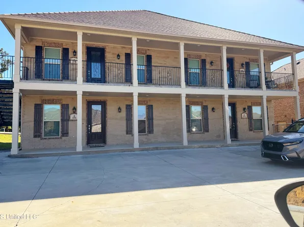 252 Fairway Villas Cir, Diamondhead, MS 39525