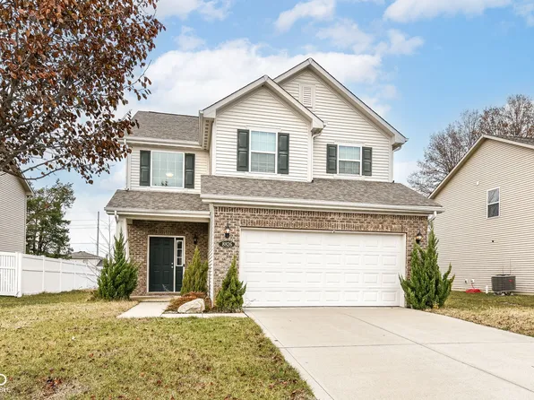 8826 Benjamin Ln, Avon, IN 46123