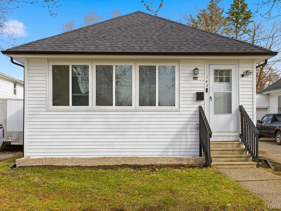 1st image of 142 Avondale Ave