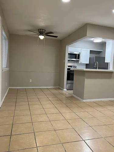 Oak Park Apartments Photo 1