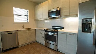 161 Kenny Boulevard - 1 — Photo 2