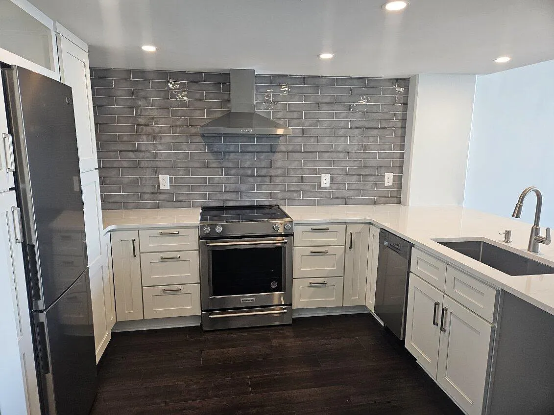 1 bed, 1.0 bath, 779 sqft, $2,095 — Photo 4