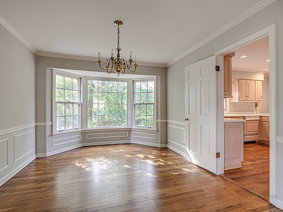 5th image of 309 Park Ln