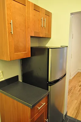 Rented by DSA Realty Midtown West | media 28