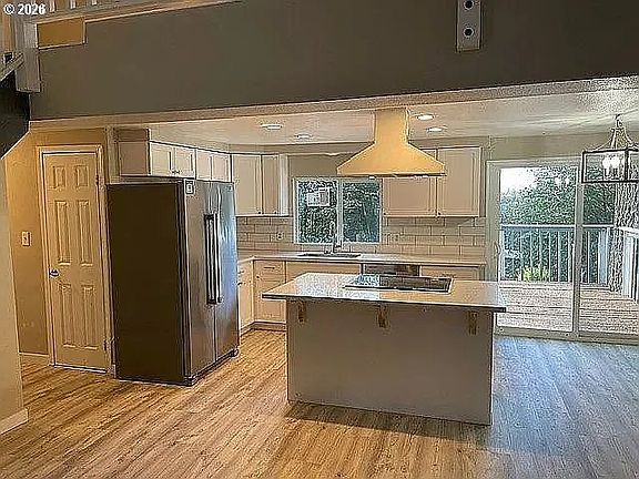 4th image of 42912 E Larch Mountain Rd
