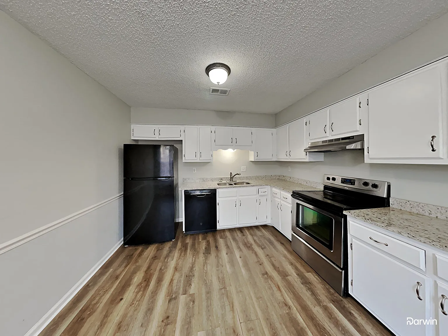 3 bed, 2.0 bath, 1176 sqft, $1,440 — Photo 2