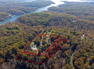 16 Craft Rd, Rocky Mount, MO 65072