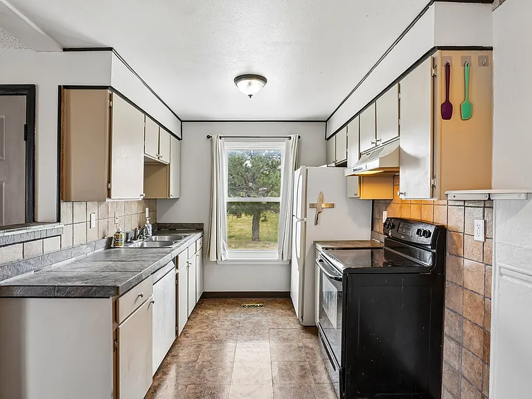 11922 Bellaire St #B — Photo 11