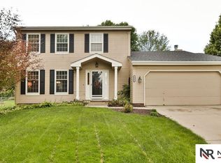 16231 Orchard Cir, Omaha, NE 68135