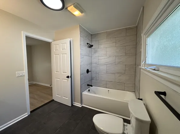 1470 Donovan St, Burton, MI 48529
