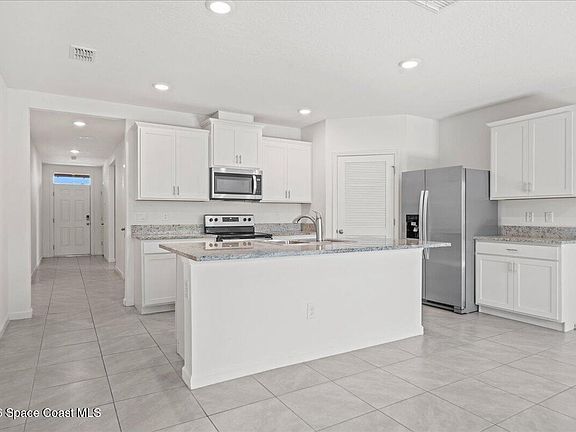 4th image of 6485 Topaz Dr