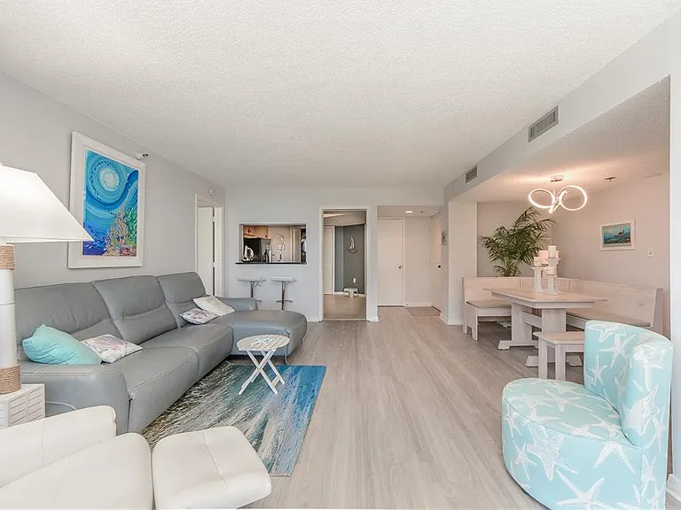 690 Island Way #507 — Photo 7