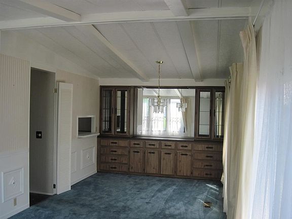 3rd image of 19603 E Maxwell Ave