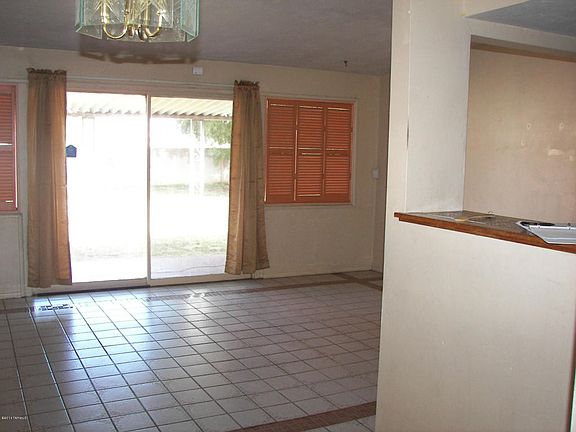 4th image of 3360 N Fontana Ave
